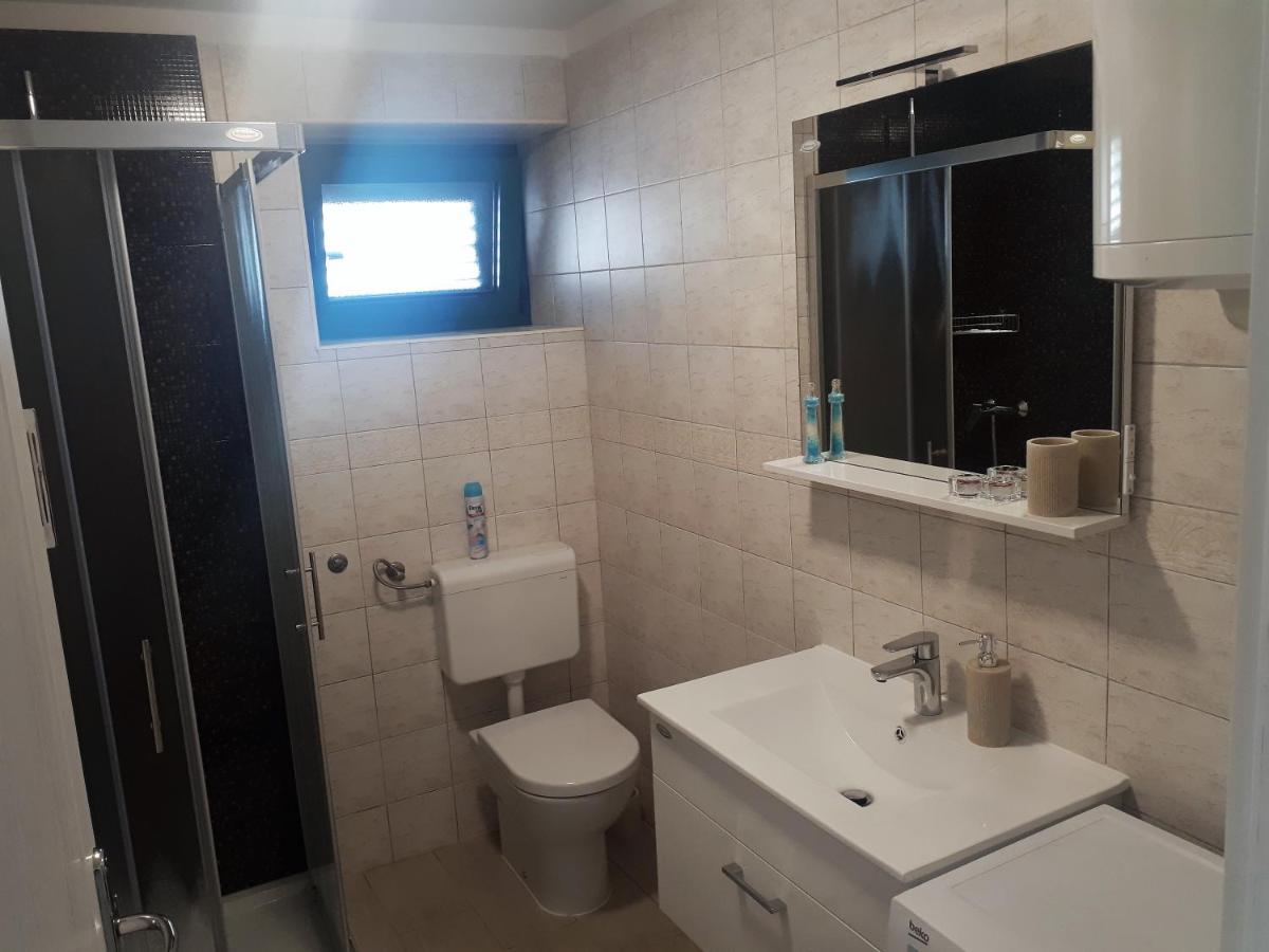 Apartment Terra Rossa Kaštelir Exteriör bild