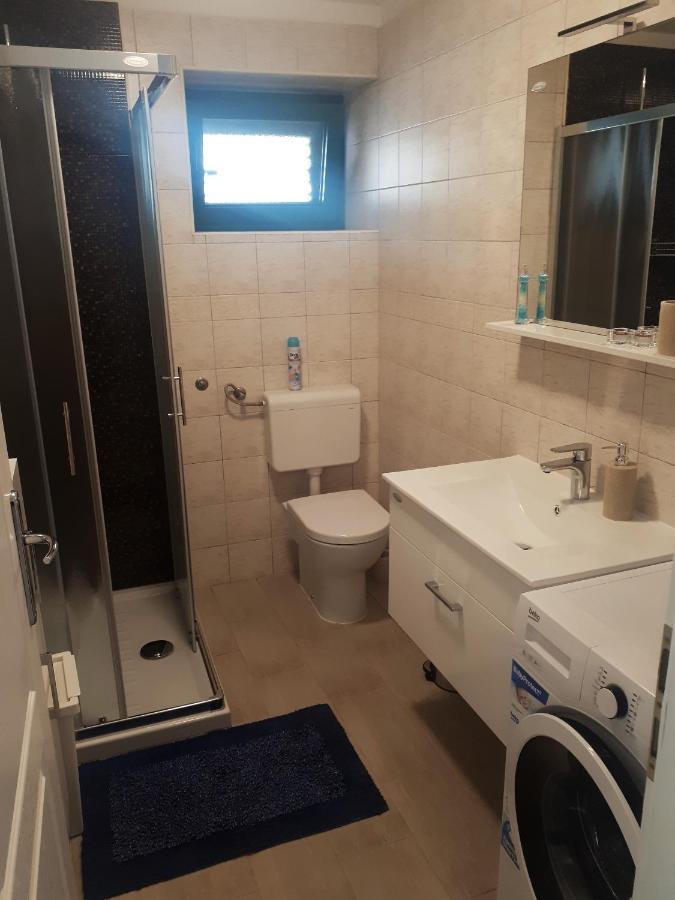 Apartment Terra Rossa Kaštelir Exteriör bild