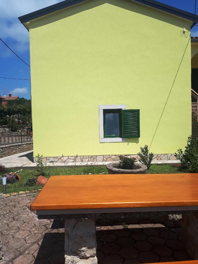 Apartment Terra Rossa Kaštelir Exteriör bild