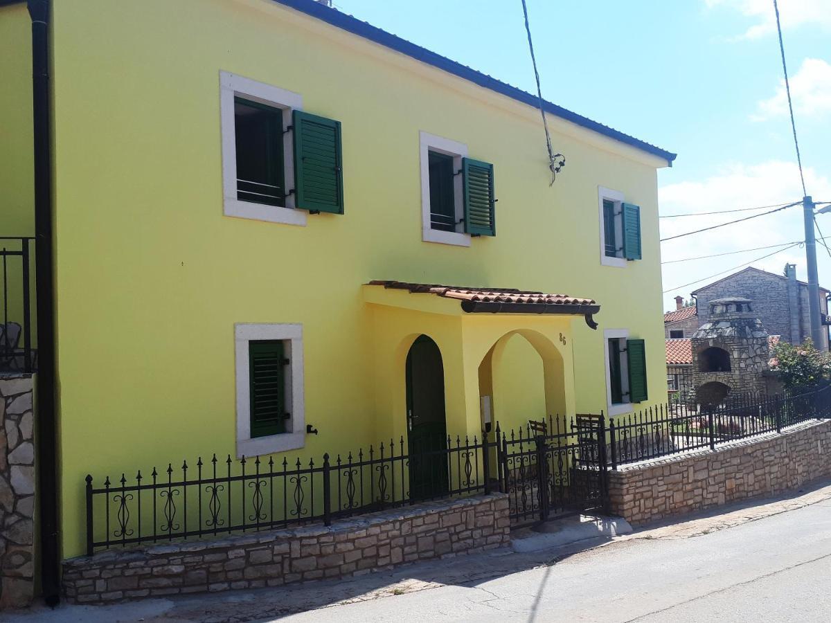 Apartment Terra Rossa Kaštelir Exteriör bild