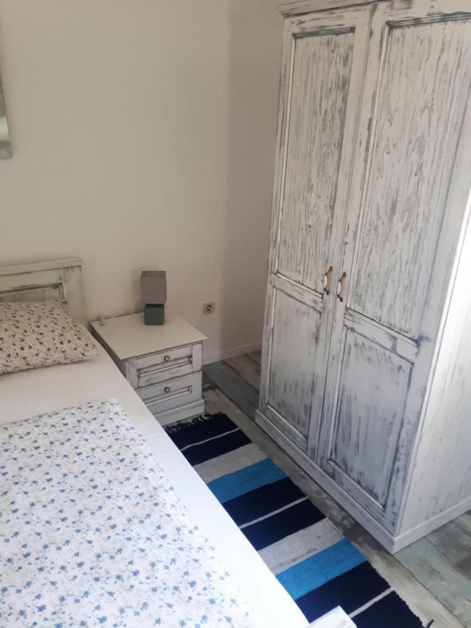 Apartment Terra Rossa Kaštelir Exteriör bild